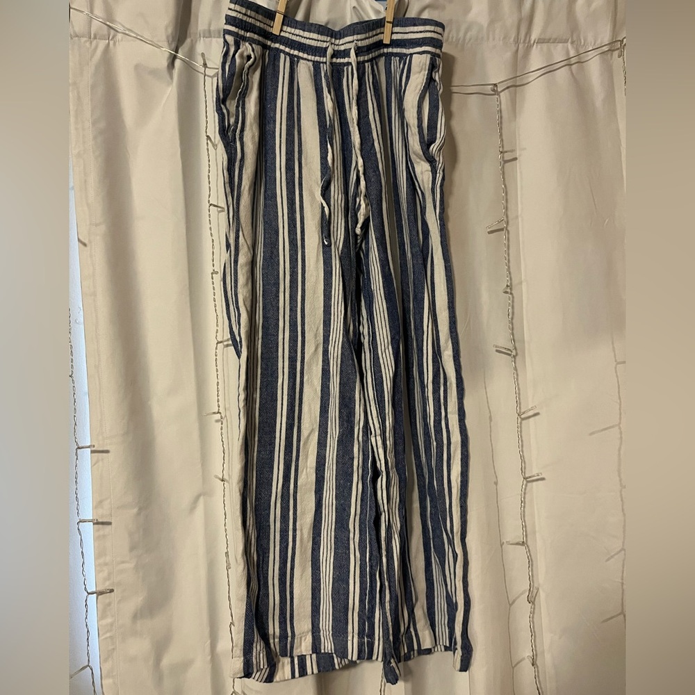 Blue and white striped flowy pants